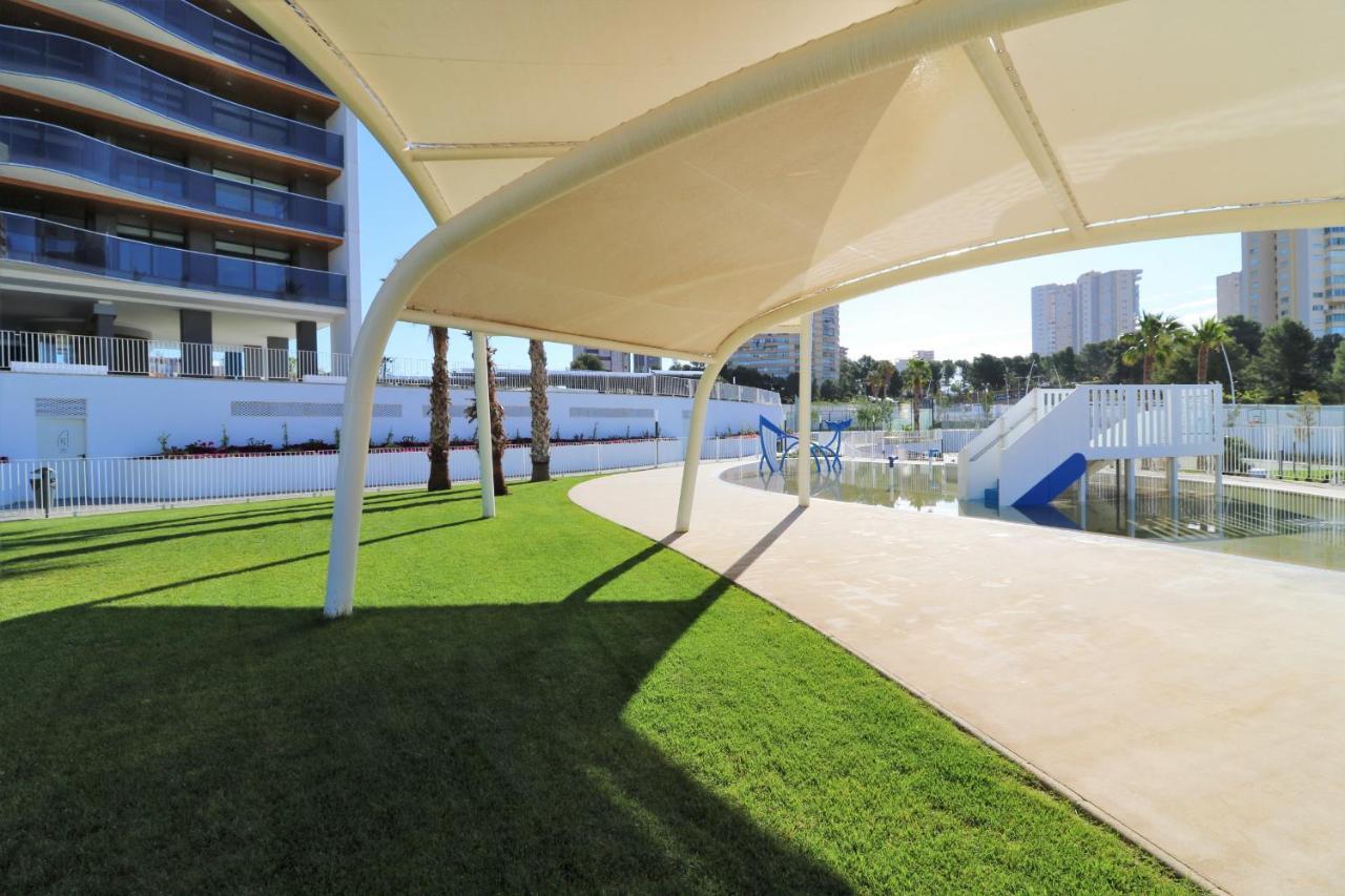 Sunset Waves 18-35 Poniente Beach Resort Benidorm Exterior photo