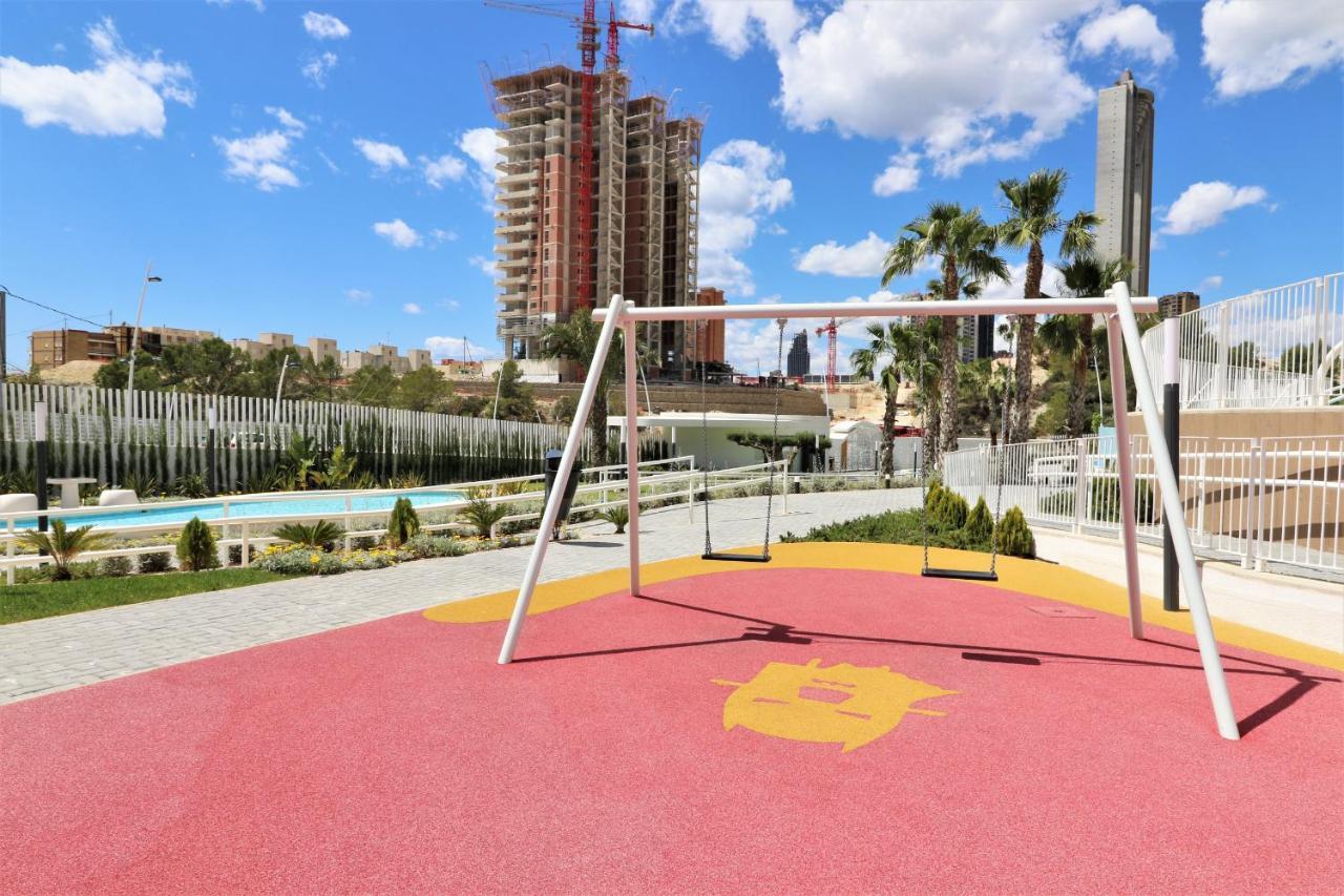 Sunset Waves 18-35 Poniente Beach Resort Benidorm Exterior photo
