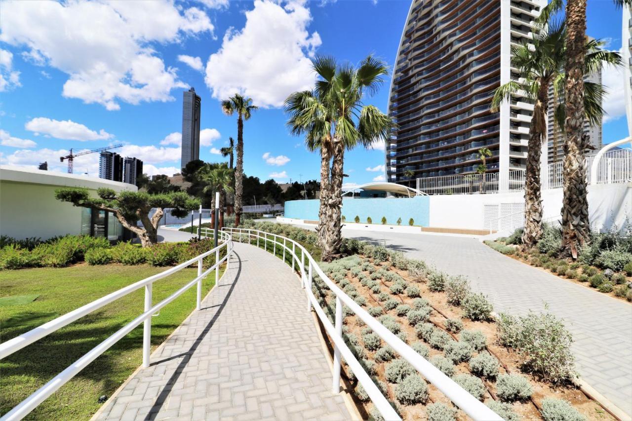 Sunset Waves 18-35 Poniente Beach Resort Benidorm Exterior photo