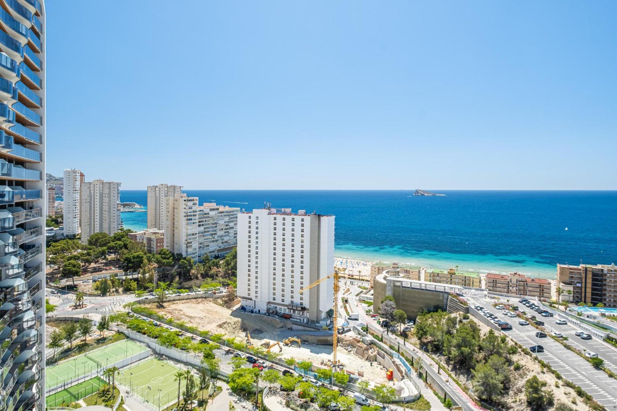 Sunset Waves 18-35 Poniente Beach Resort Benidorm Exterior photo